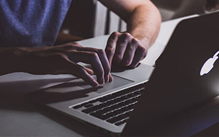 爱游戏体育APP下载-_网球运动公益行：助力偏远地区运动发展_，国家对网球的政策扶持