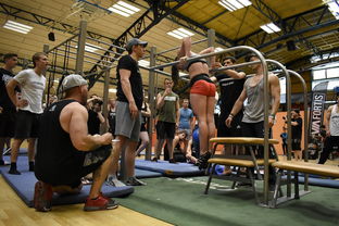 爱游戏电脑版官网-陈艺文赛后谈跳水心态，陈艺文领奖